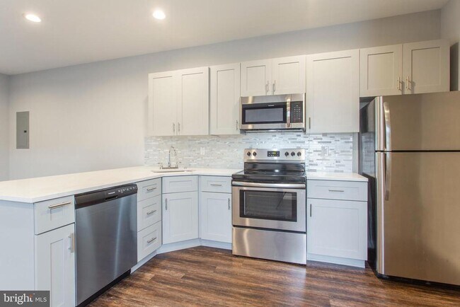 Building Photo - 1917 N 7th St