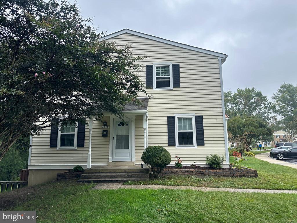 Foto principal - 1848 Foxdale Ct