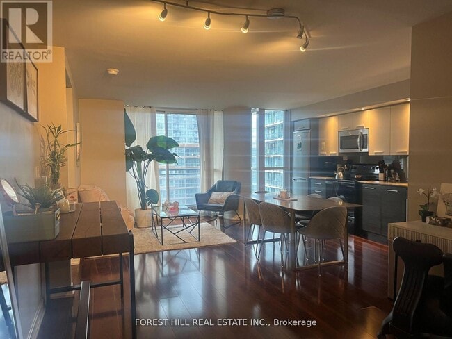 Building Photo - 8 Telegram Mews