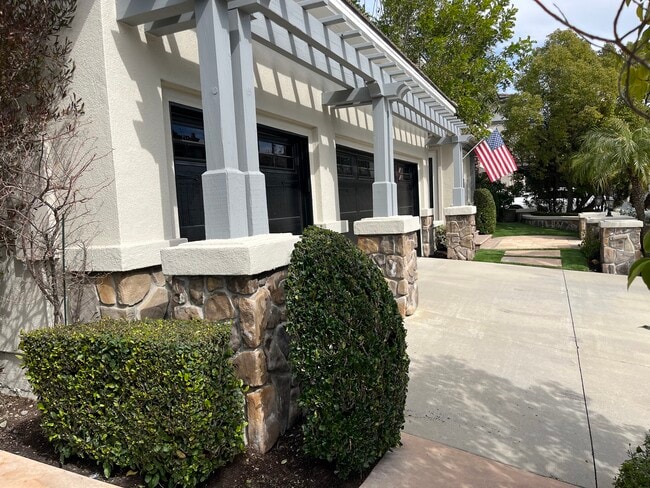 Building Photo - 1 Piedmont