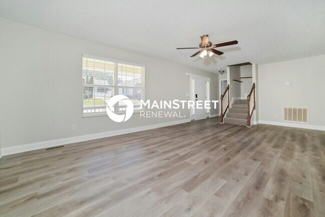 Foto del edificio - 3 Bedroom Pet-Friendly Home in KNOXVILLE, TN with Main Street Renewal