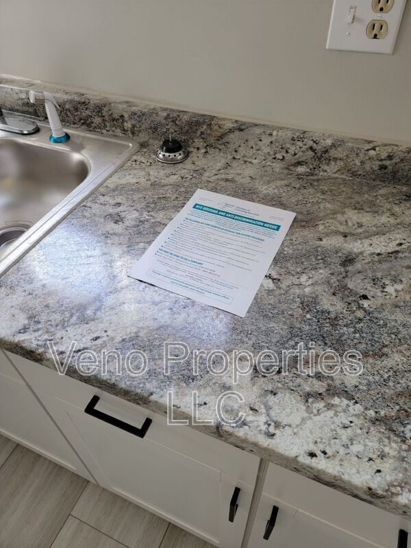 Foto del edificio - 1813 3rd Ave