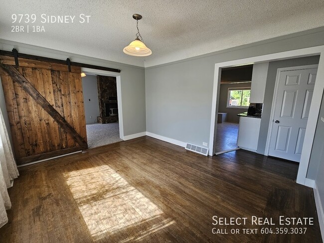 Building Photo - 9739 Sidney St