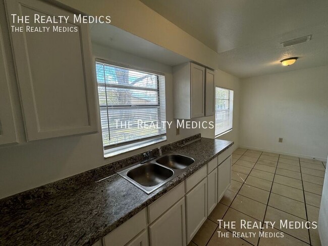 Foto del edificio - 4306 Georgetown Dr