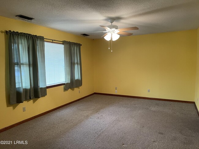 Building Photo - 22 Joe Frazier Rd
