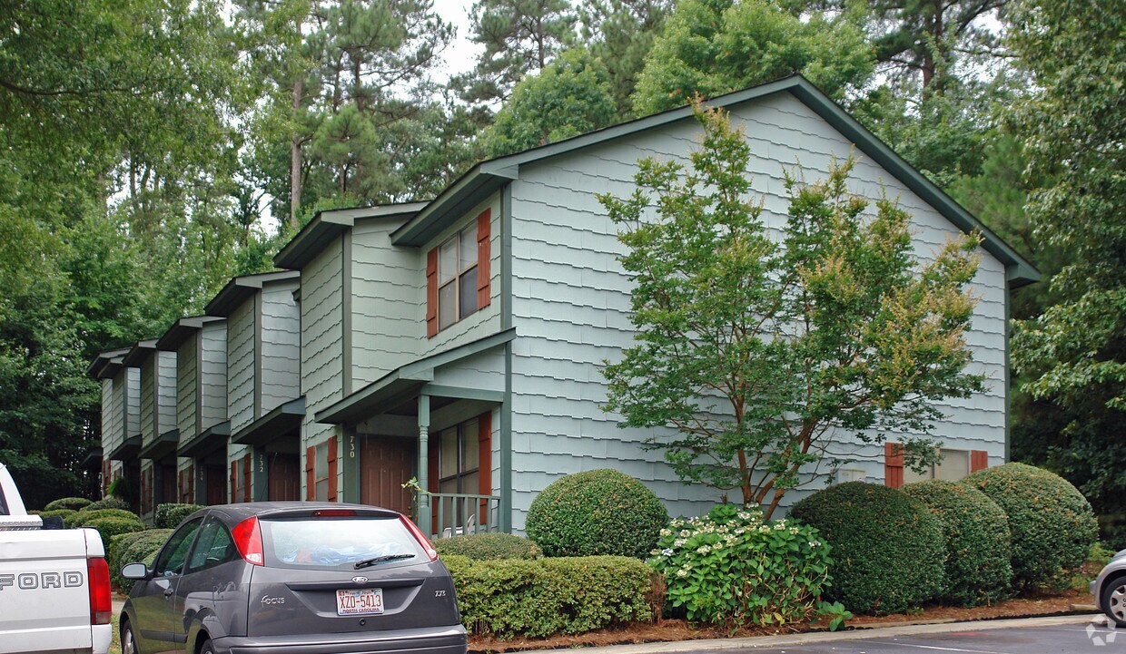 Foto del edificio - 730-754 Bashford Rd