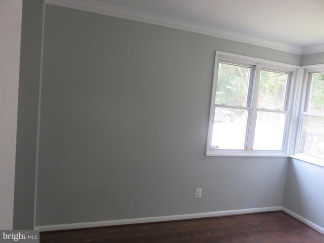 Building Photo - 2309 Tuemmler Ave