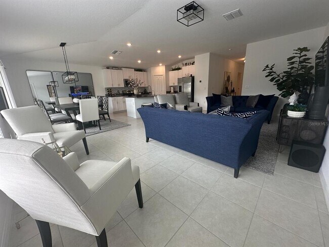 Building Photo - 32060 Hawthorne Cottage Pl