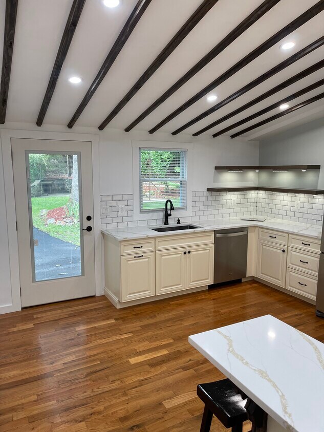 257 North Rd Unit 1B, Chester, NJ 07930 Apartments in Chester, NJ