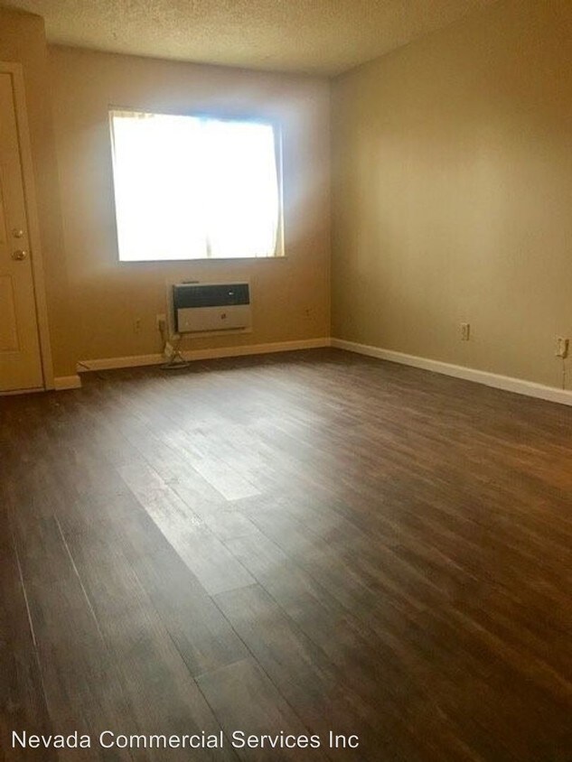 446456 Nash St, Sparks, NV 89431 Room for Rent in Sparks, NV