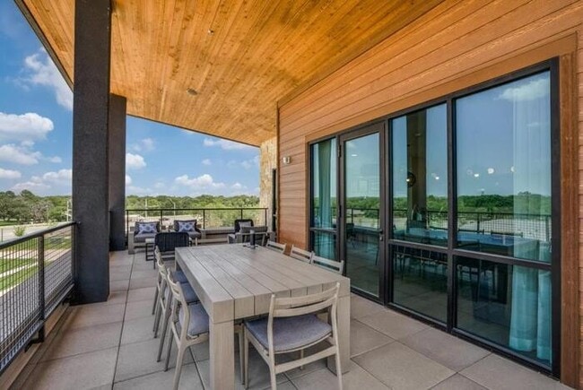 Foto del edificio - 311 Watson Br Ln