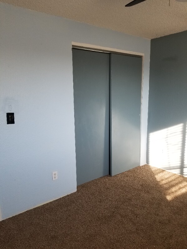 Building Photo - 1412 E 9th St