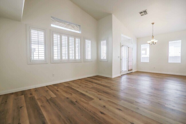 Foto del edificio - Shadowbrook Springs