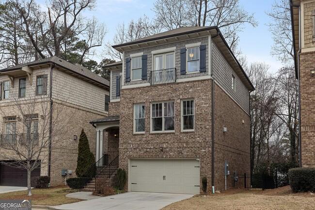 Foto del edificio - 926 Canterbury Ln NE