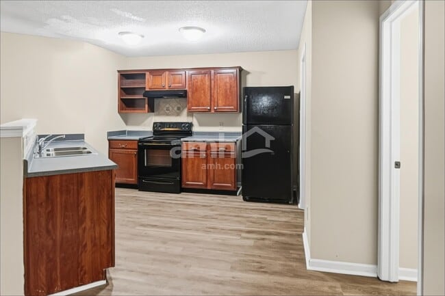 Building Photo - 2136 Olympia Dr