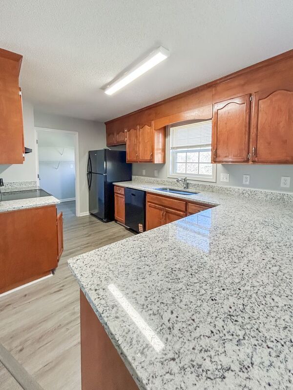 Foto del edificio - 1819 Stony Point Rd