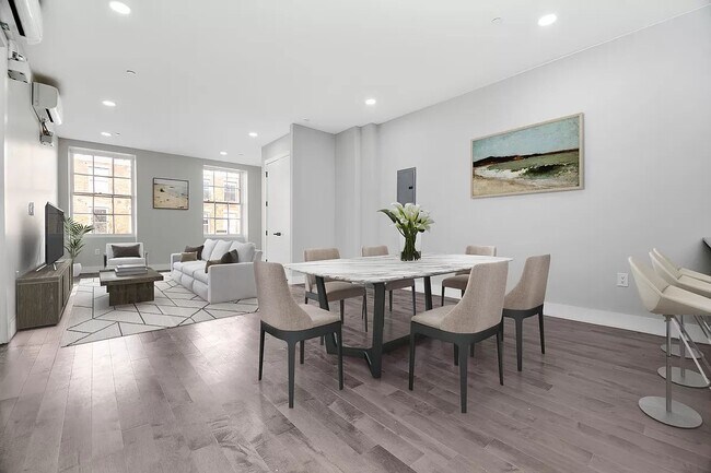 Building Photo - 20 Saint Marks Place