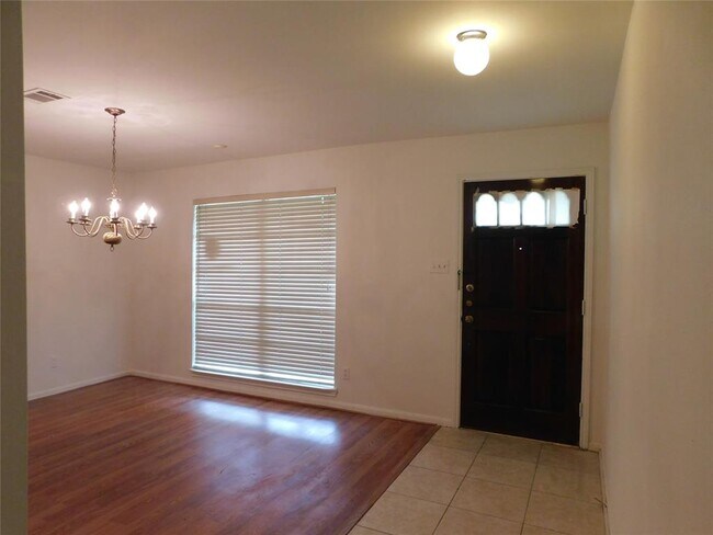 Building Photo - 5507 Kuldell Dr