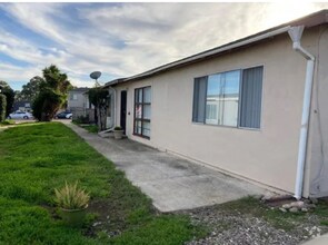 Building Photo - 4460 Clairemont Mesa Blvd