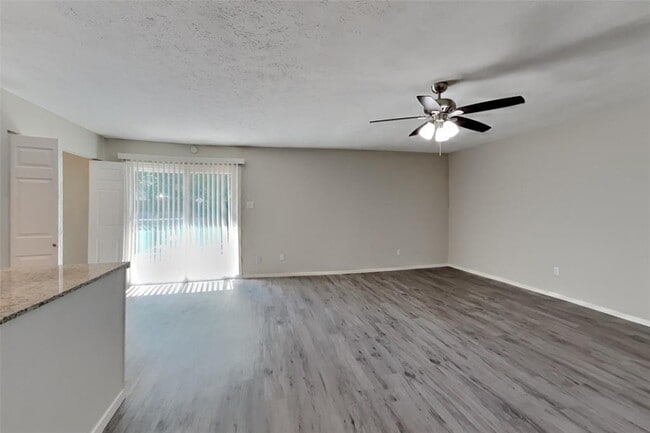 Building Photo - 17623 Poppy Trails Ln