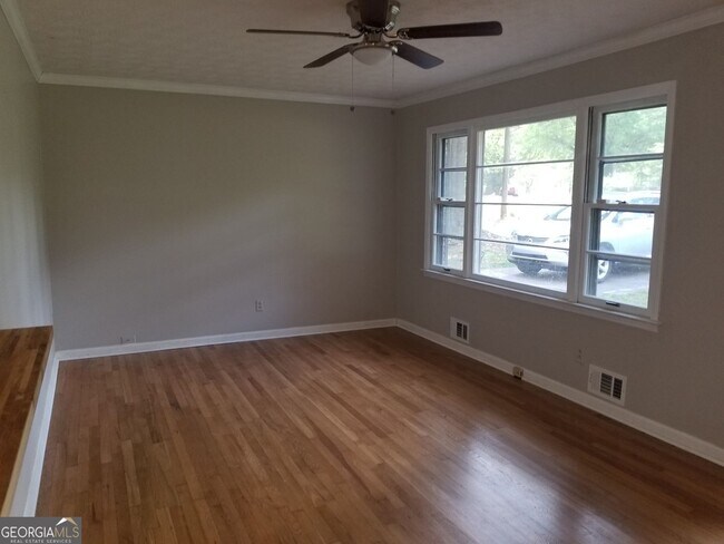Foto del edificio - 5193 Alder Ln SW