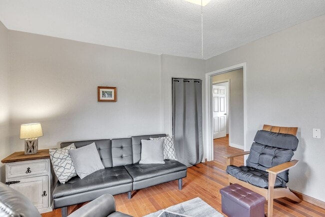 Building Photo - 177 Hoots Dr