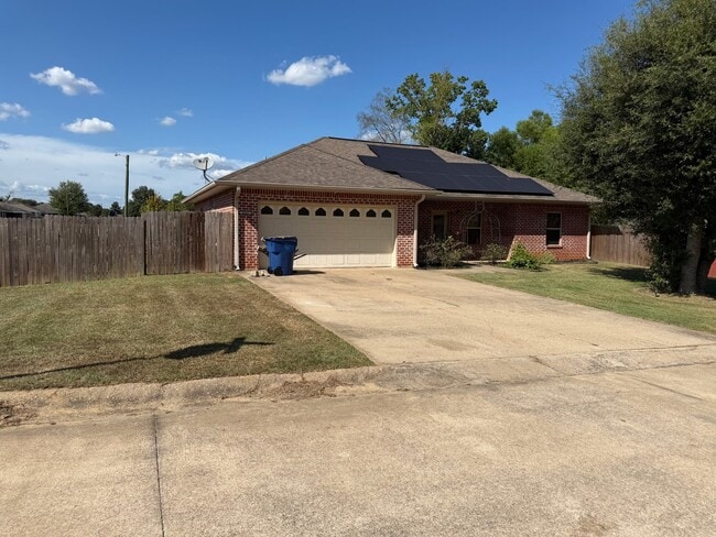Building Photo - 1210 Willow Cir