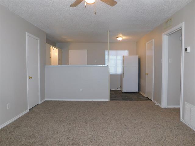 Foto del edificio - 401 Betchan Dr