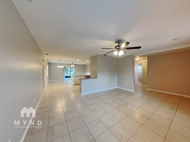 Foto del edificio - 3049 Ainsworth Ave