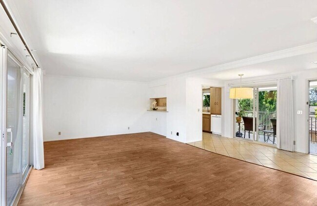 Foto del edificio - Unfurnished, Goleta Encina Royale Gem