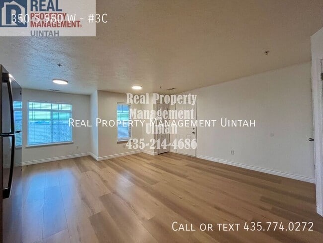 Building Photo - 980 350 S