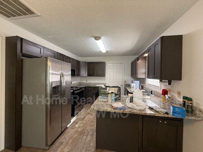 Foto del edificio - 3147 W Roxbury St