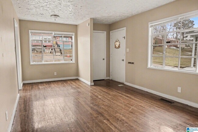 Foto del edificio - 1520 17th Way SW