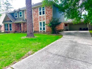 Building Photo - 17502 Cassina Dr