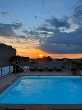 Building Photo - 2323 Locust St