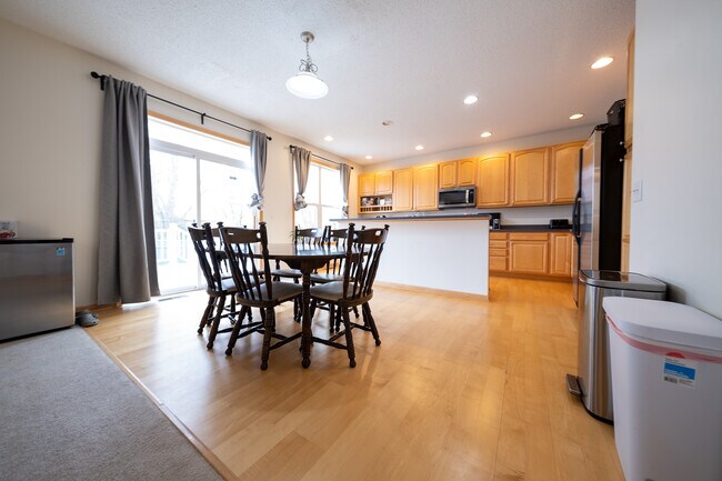 Foto del edificio - 1848 Legacy Ln