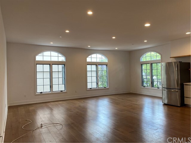 Foto del edificio - 288 S Oakland Ave
