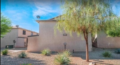 Building Photo - 3501 Rio Robles Dr