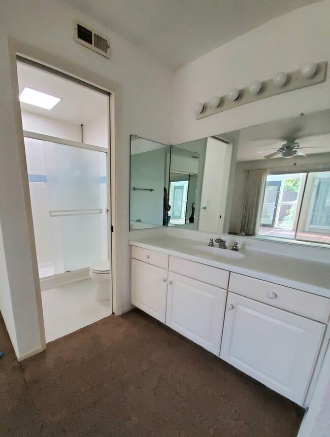 Building Photo - 34 El Mirador Ct