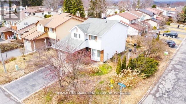 Photo du bâtiment - 6417 Loire Dr