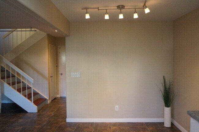 Dinning area - 9515 Easter Way