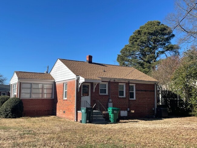 Building Photo - 3609 Edgeton Cir