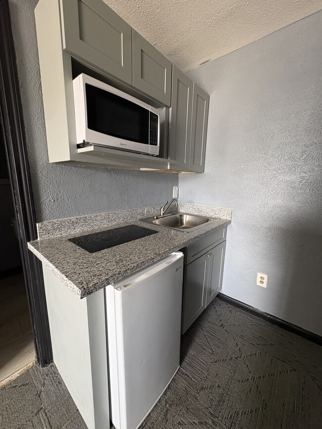 Photo - 711 Pasadena Fwy Apartment