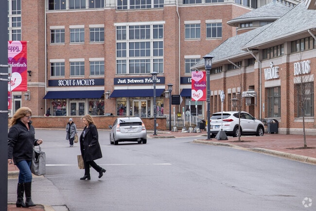 Deerfield Square offers a grocery store, restaurants, and lots of retail.