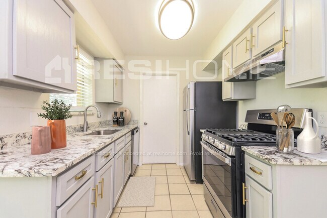 Foto del edificio - 4307 Linda Ln