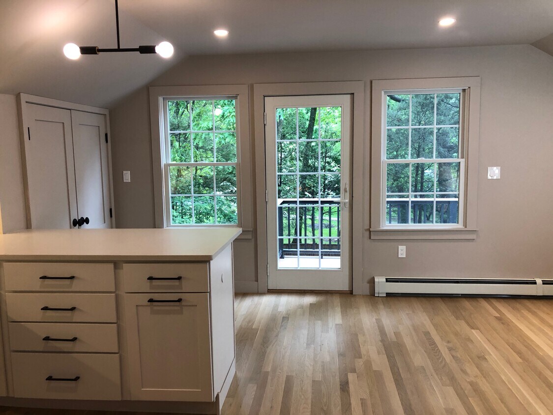 Tons of natural light - 30 Allandale St