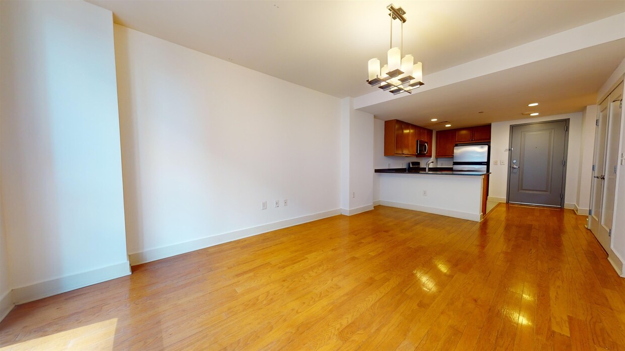 Primary Photo - 201 Marin Blvd