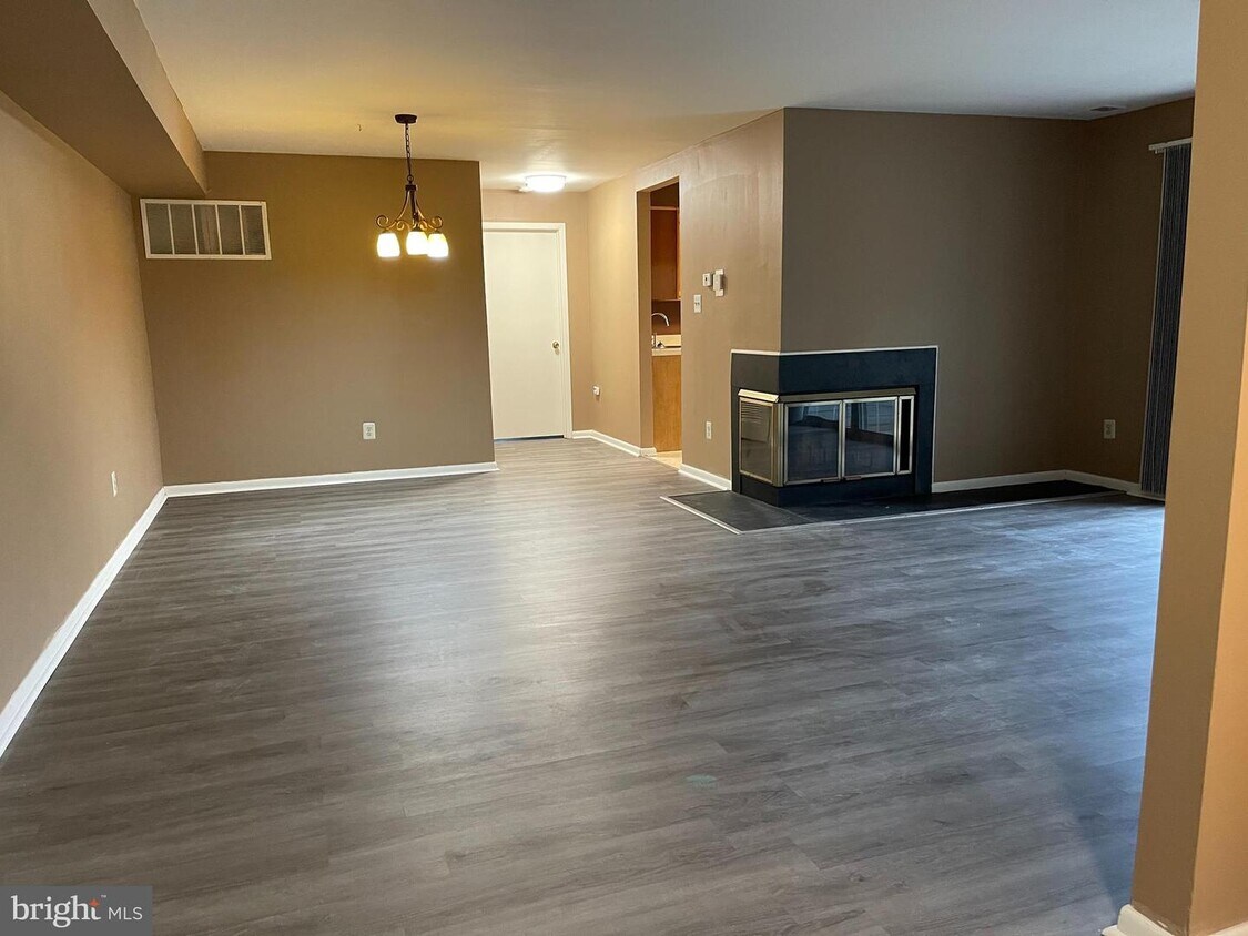 115 Federal Ct Unit 4, Princeton, NJ 08540 Apartment for Rent in