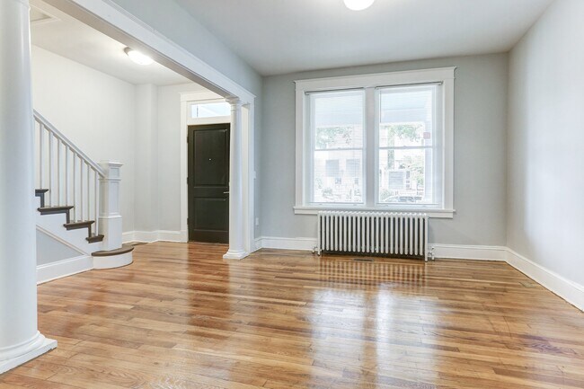 Foto del edificio - 421 Chimborazo Blvd