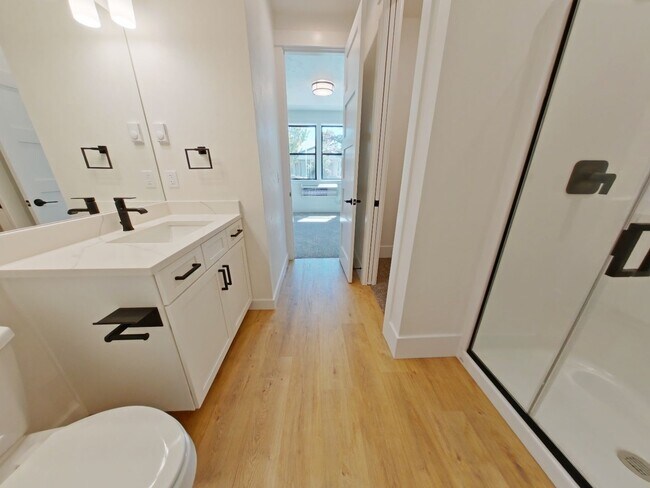 Foto del edificio - 1724/1726 Hilyard Street